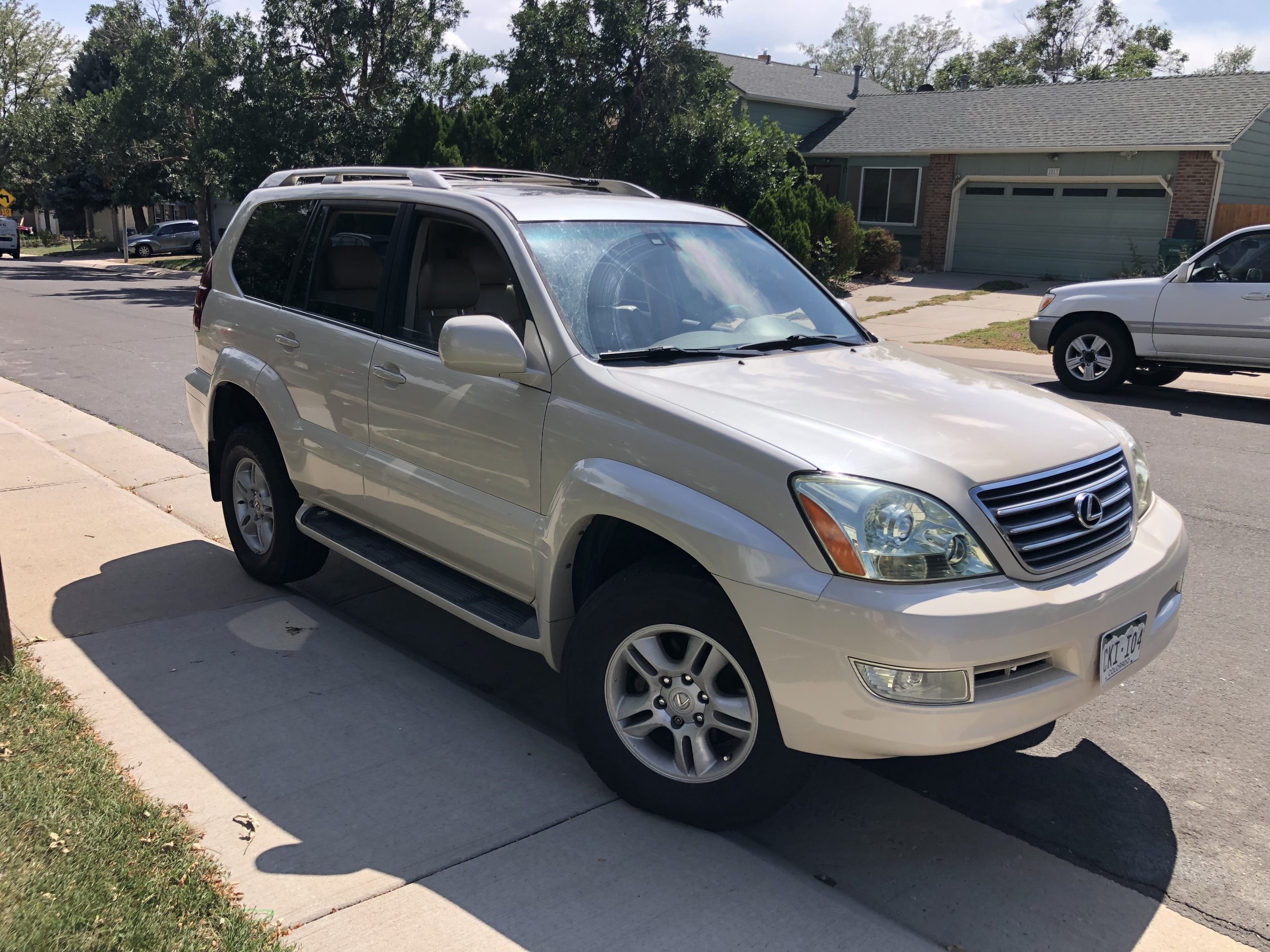 2003 GX470 Pics by Daniel (1).jpg