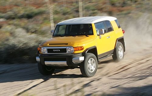 07.toyota.fj.act.4.500.jpg