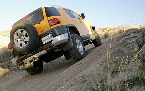 07.toyota.fj.act.6.500.jpg