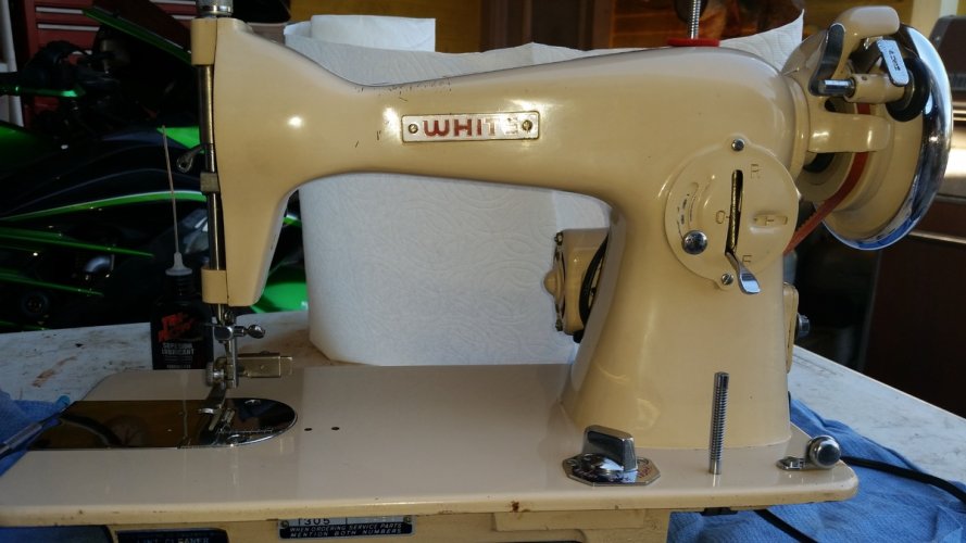 whitemodel1305machine.jpg