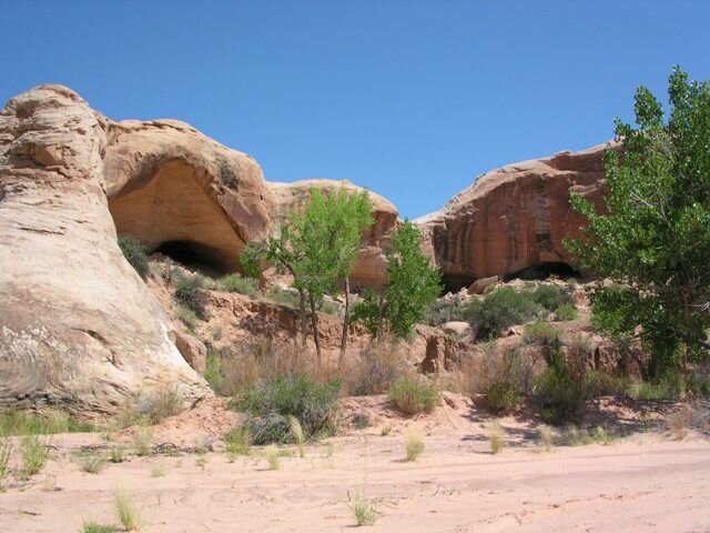 Grottoes.JPG