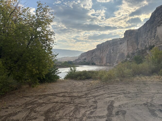 IMG_1990.JPEG IMG_1990.JPEG