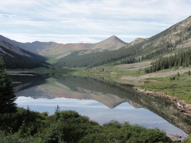 griz_lake1.jpg
