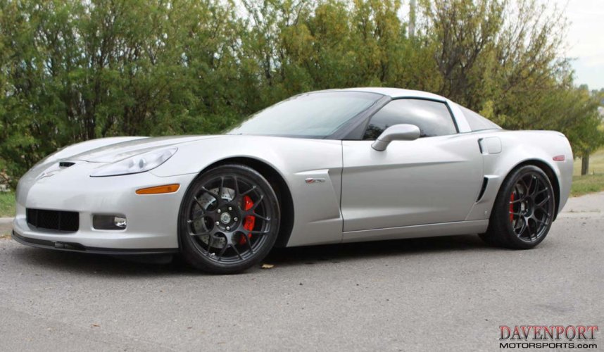 CORVETTE_Z06_P40S_FRONT.jpg