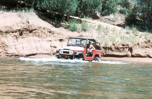 LC Hacket Water2.jpg