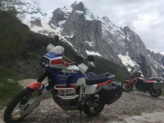 Dolomites.jpg