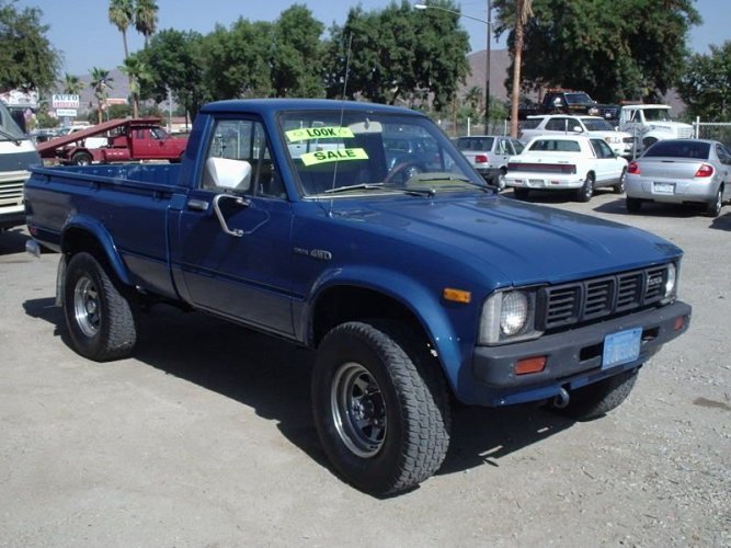 1980bluetoyota4WD.jpg