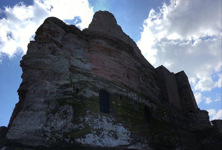 burg ruin.jpg