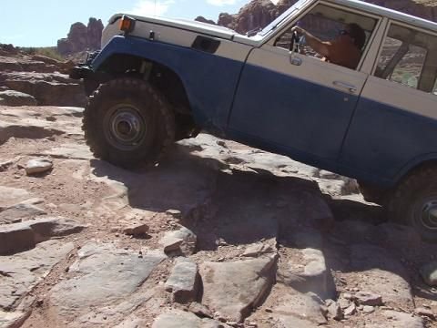 Ige Cliff Hanger 1.JPG