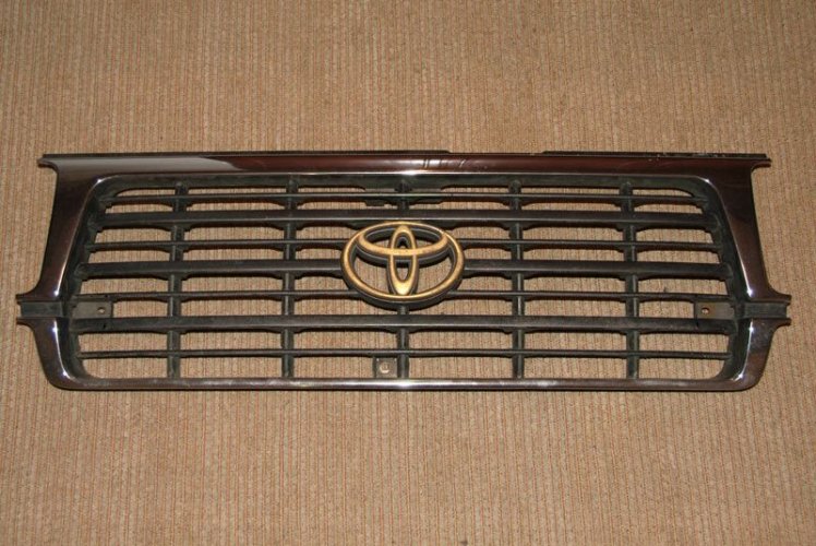 FZJ80grill1.jpg