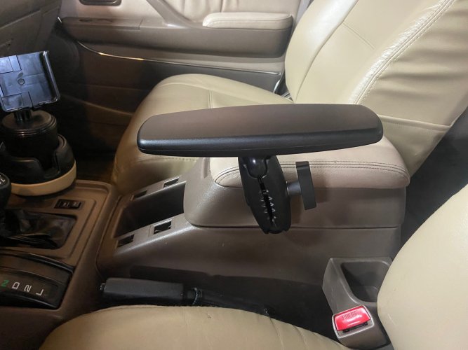 arm rest 1.jpg